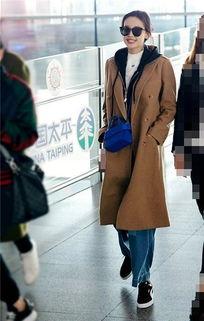 孙怡机场爆料视频最新版,时尚穿搭与真实瞬间 第1张 孙怡机场爆料视频最新版,时尚穿搭与真实瞬间 第1张